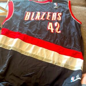 PORTLAND TRAILBLAZERS XL JERSEY REEBOK RATCLIFF